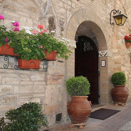 Hotel Pax Assisi Bagian luar foto