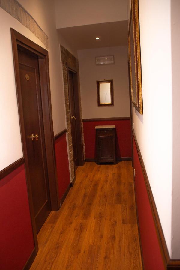 Hotel Pax Assisi Bagian luar foto