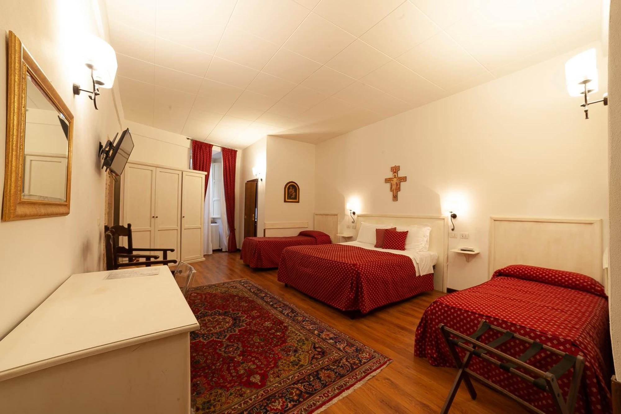Hotel Pax Assisi Bagian luar foto